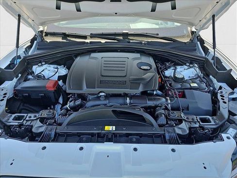 New 2026 Jaguar F-PACE R-Dynamic S image 28