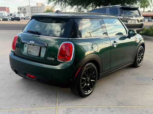 Used 2016 MINI Cooper 2-Door Hardtop image 8