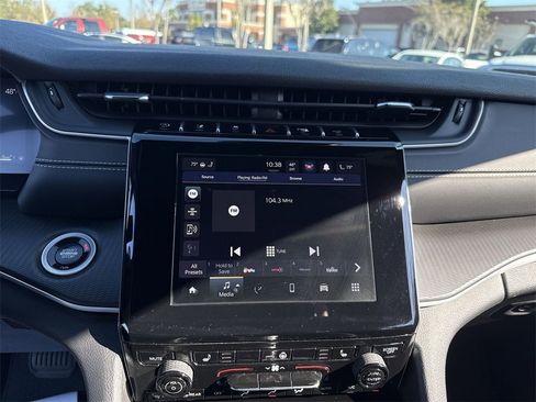 Used 2025 Jeep Grand Cherokee Altitude image 20