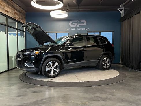 Used 2019 Jeep Cherokee Limited AWD/4WD image 26