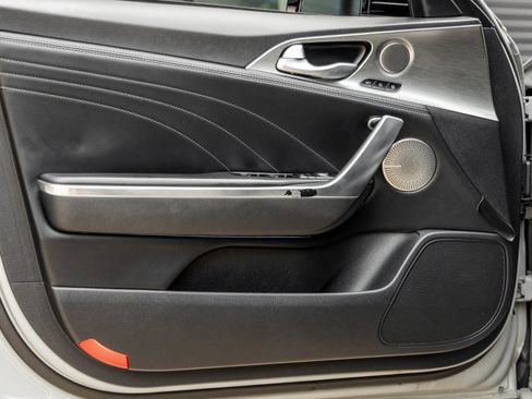 Used 2022 Kia Stinger GT2 image 19