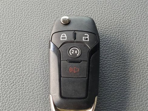 Used 2025 Ford F350 XL w/ XL Chrome Package image 33