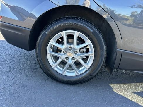 Used 2023 Chevrolet Equinox LT image 7