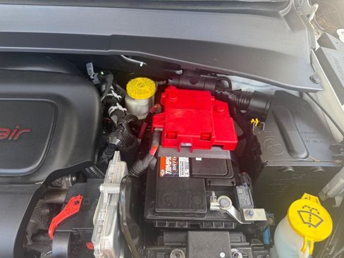 Used 2021 Jeep Compass Trailhawk AWD/4WD image 40