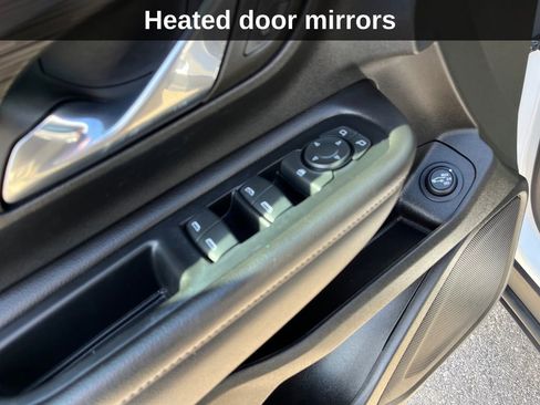 Used 2023 GMC Terrain SLE w/ Driver Convenience Package image 15