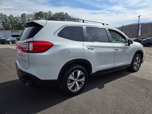 Used 2025 Subaru Ascent Premium AWD/4WD image 8