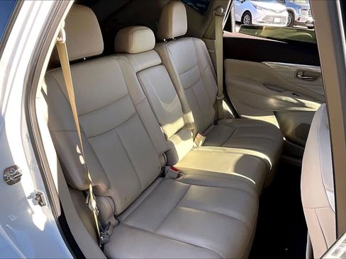 Used 2018 Nissan Murano Platinum image 18