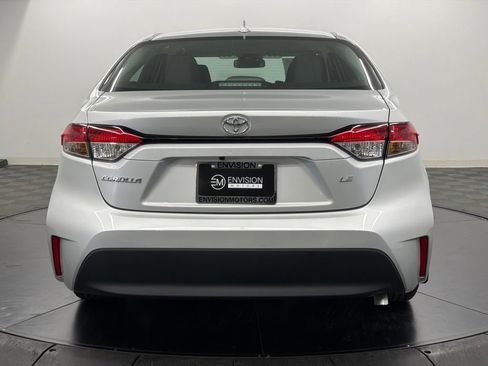 Used 2026 Toyota Corolla LE FWD image 11