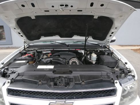 Used 2008 Chevrolet Avalanche LT w/ LT Preferred Equipment Group image 31