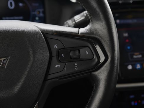 Used 2022 Chevrolet Bolt EUV LT w/ Convenience Package image 25