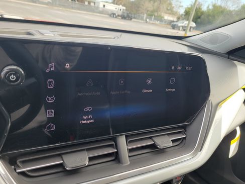 New 2026 Chevrolet Trax LT w/ Driver Confidence Package FWD image 18