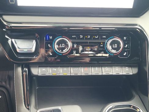 New 2026 GMC Sierra 1500 AT4X AWD/4WD image 19