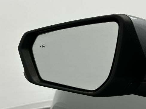 Used 2024 Chevrolet Equinox LT image 12