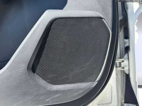 Used 2021 Toyota Highlander Limited image 22