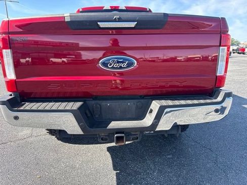 Used 2019 Ford F250 XLT w/ XLT Premium Package AWD/4WD image 2