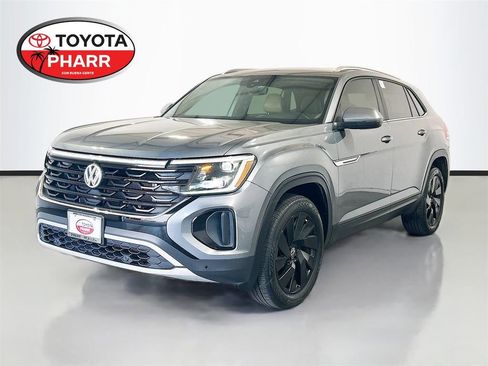 Used 2025 Volkswagen Atlas Cross Sport SE FWD image 1