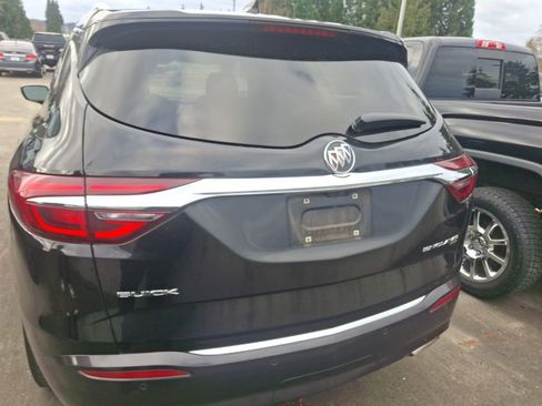Used 2018 Buick Enclave Premium w/ Experience Buick Package image 9
