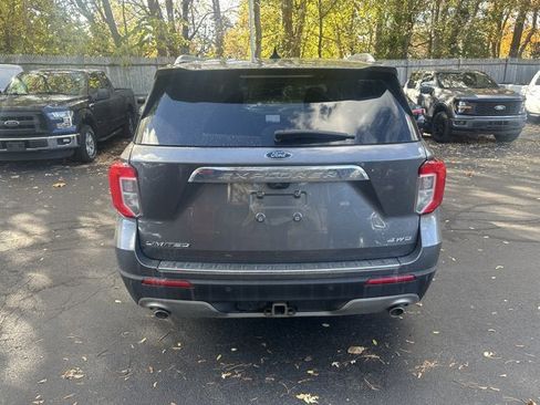 Used 2022 Ford Explorer Limited w/ Equipment Group 301A image 8