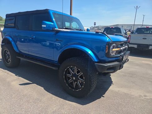 Used 2022 Ford Bronco Outer Banks image 11