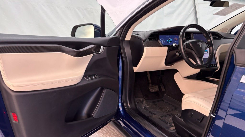 Used 2019 Tesla Model X 75D AWD/4WD image 38