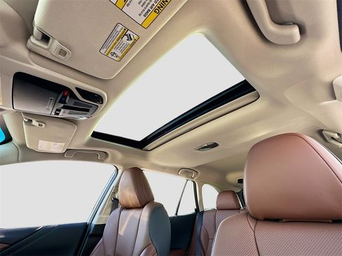 Used 2021 Subaru Outback Touring w/ Popular Package #2 image 23