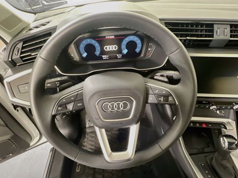 Used 2025 Audi Q3 2.0T Premium Plus AWD/4WD image 11