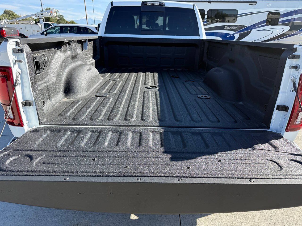 Used 2026 RAM 3500 Laramie w/ Max Tow Package AWD/4WD image 13
