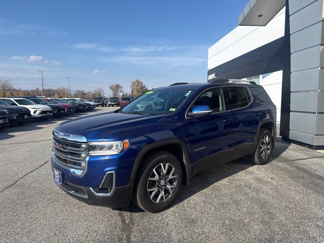 Used 2023 GMC Acadia SLT w/ Preferred Package AWD/4WD image 3
