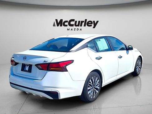 Used 2023 Nissan Altima 2.5 SV FWD image 7