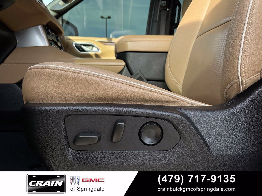 Used 2024 Chevrolet Tahoe Premier AWD/4WD image 10