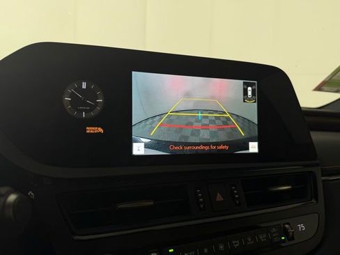 New 2025 Lexus ES 350 w/ Premium Package image 18