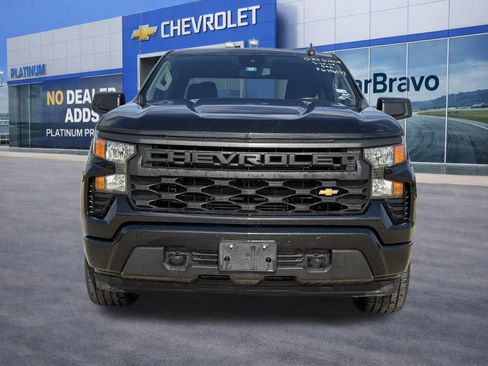Used 2023 Chevrolet Silverado 1500 Custom image 2