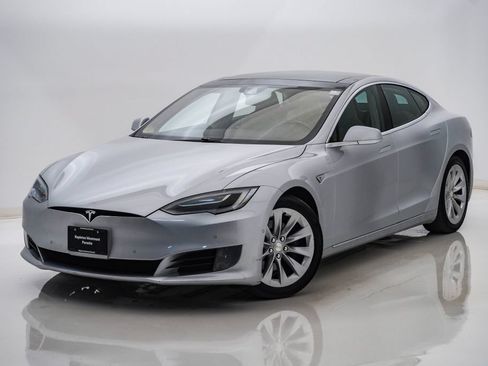 Used 2016 Tesla Model S 60D AWD/4WD image 3