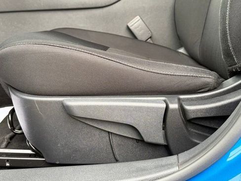 Used 2025 Nissan Sentra SV image 13