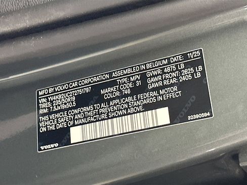 New 2026 Volvo XC40 B4 Plus w/ Climate Package FWD image 33