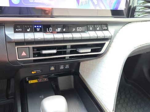 Certified 2025 Toyota Camry XLE w/ Premium Plus Package FWD image 22