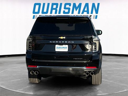 New 2026 Chevrolet Suburban Premier image 5