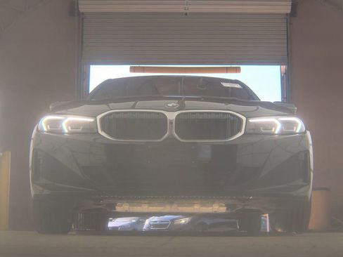 Used 2025 BMW 330i xDrive Sedan image 8