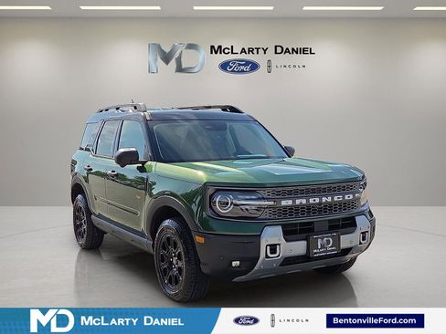 Used 2025 Ford Bronco Sport Badlands AWD/4WD image 1