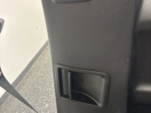 Used 2017 Toyota Tacoma SR5 image 24