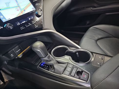Used 2018 Toyota Camry XSE w/ Driver Assist Package FWD image 27