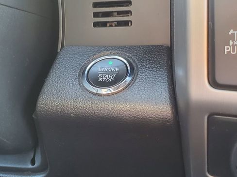 Used 2017 Ford F150 Platinum w/ Equipment Group 701A Luxury image 24