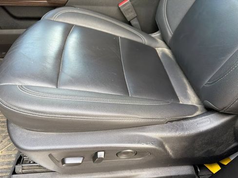 Used 2025 Chevrolet Silverado 2500 LT AWD/4WD image 8