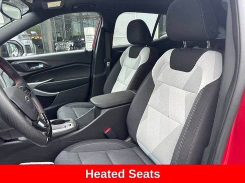 Used 2026 Chevrolet Trax RS w/ Sunroof Package FWD image 5