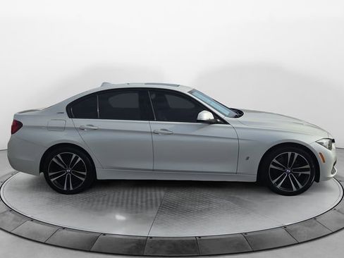 Used 2018 BMW 330e image 6