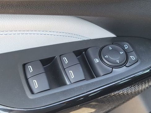 New 2026 Chevrolet Trax LT image 14