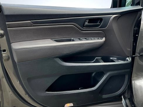 Used 2022 Honda Odyssey EX image 21