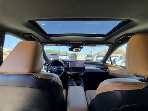 Used 2023 Lexus RX 350 AWD image 35