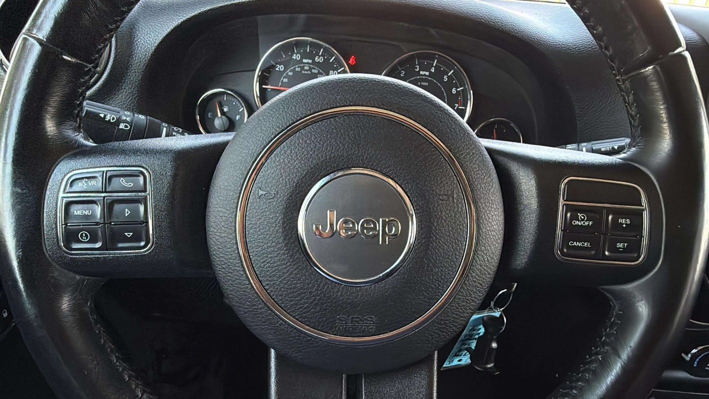 Used 2018 Jeep Wrangler Unlimited Sport w/ Quick Order Package 24W AWD/4WD image 12