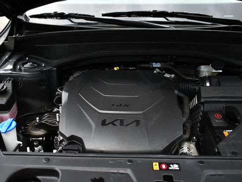 Used 2025 Kia Telluride S AWD/4WD image 31